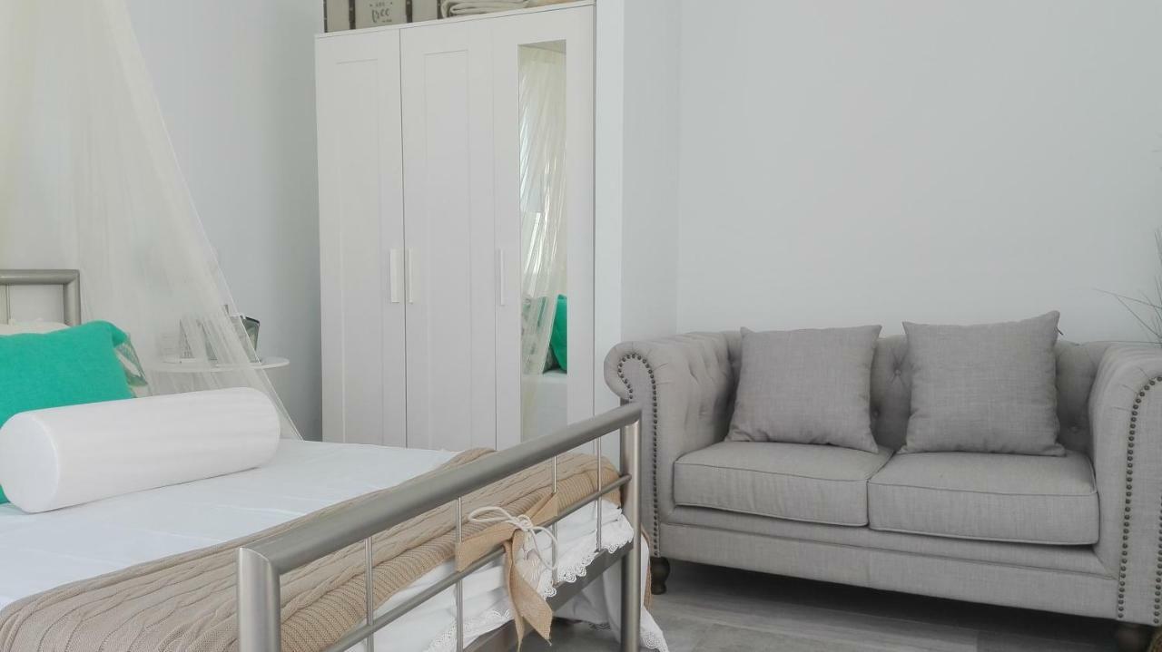 Apartamento Calero Apartment Puerto Calero Bagian luar foto
