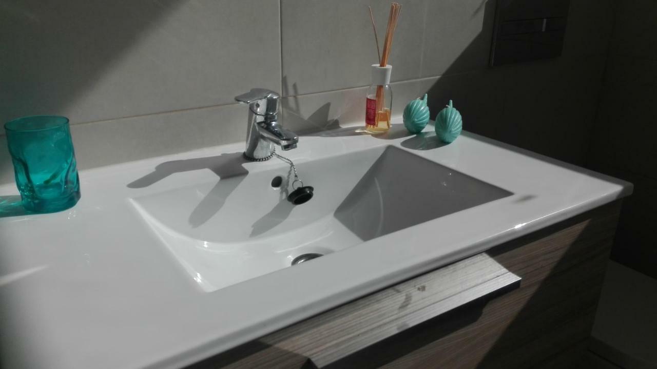 Apartamento Calero Apartment Puerto Calero Bagian luar foto